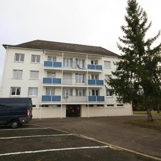 Annonces MONTLUCON : Building | SAINT-AMAND-MONTROND (18200) | 620.00m2 | 399 000 € 