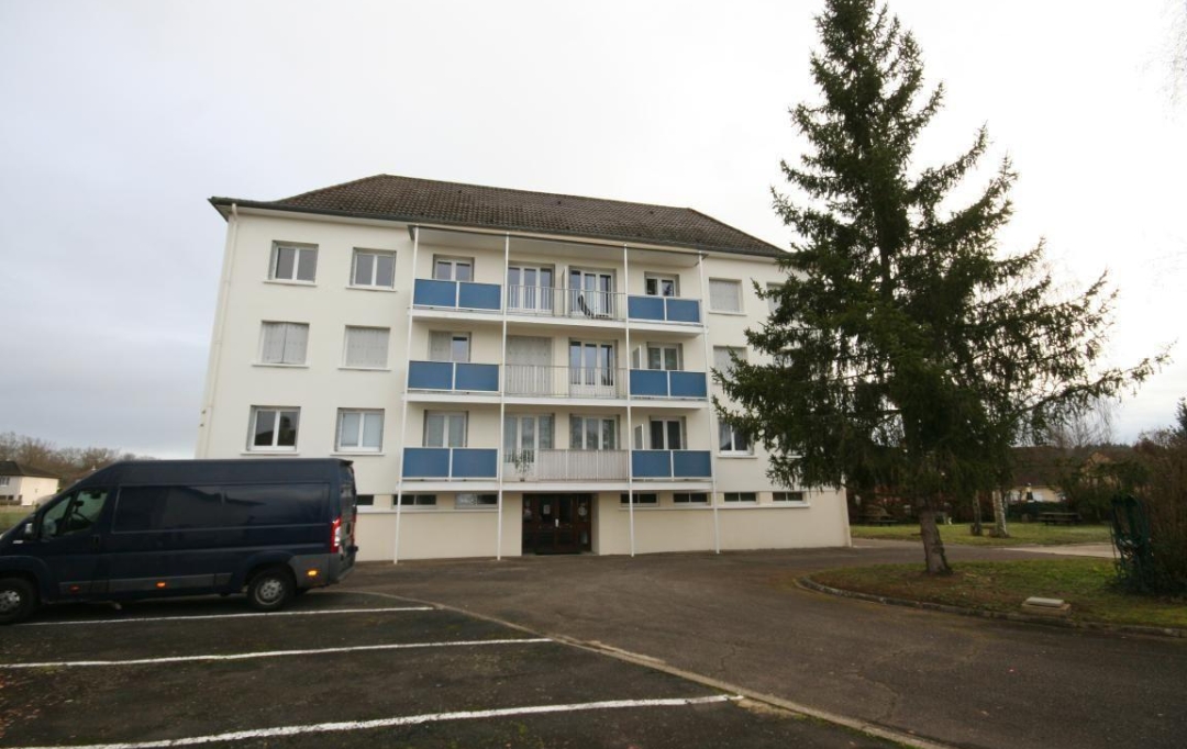 Annonces MONTLUCON : Building | SAINT-AMAND-MONTROND (18200) | 620 m2 | 399 000 € 