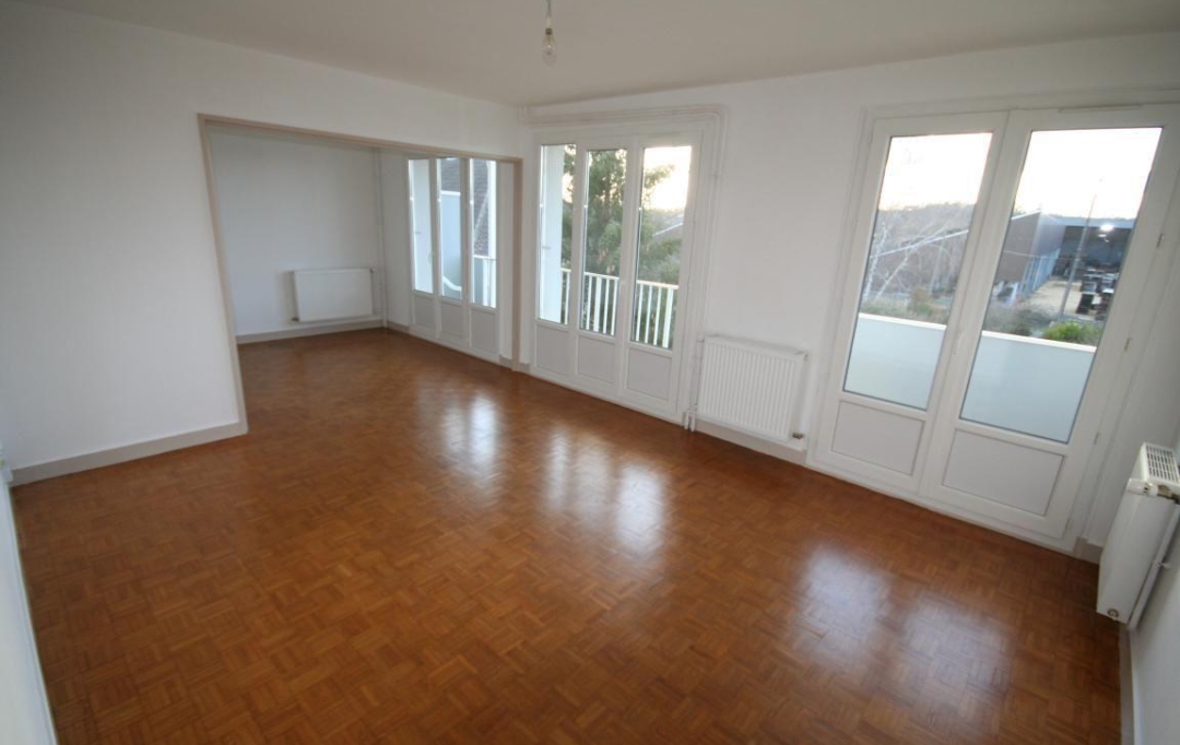 Annonces MONTLUCON : Building | SAINT-AMAND-MONTROND (18200) | 620 m2 | 399 000 € 